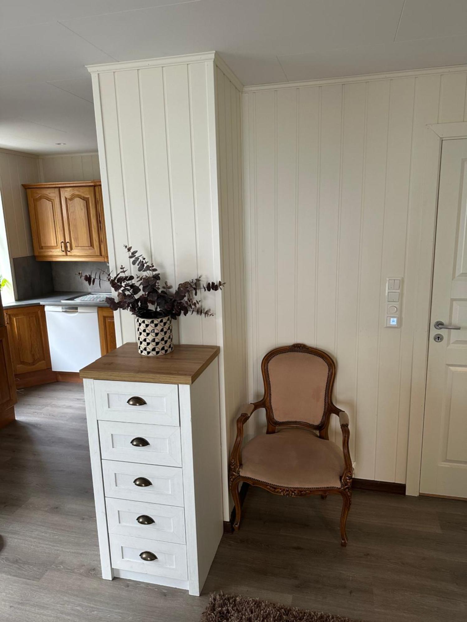 Downtown Historical House With Renovated Apartments Alesund Exterior photo